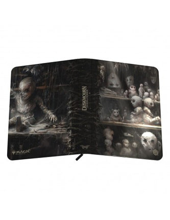 Magic: The Gathering - Xenoskin Zipfolio 360 - "Dollmaker's Shop"