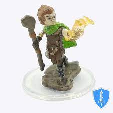 Pathfinder Battles - Male Gnome Druid Premium Mini Figure